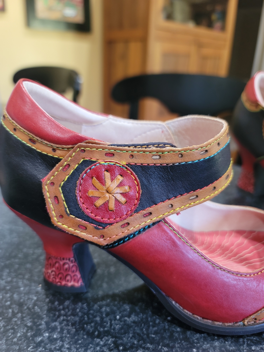L'Artiste by Spring Step Hulahoop Leather Mary Jane Heels Size 36 / 5.5-6 - Picture 2 of 5